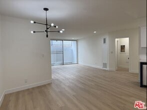 Building Photo - 1827 Veteran Ave