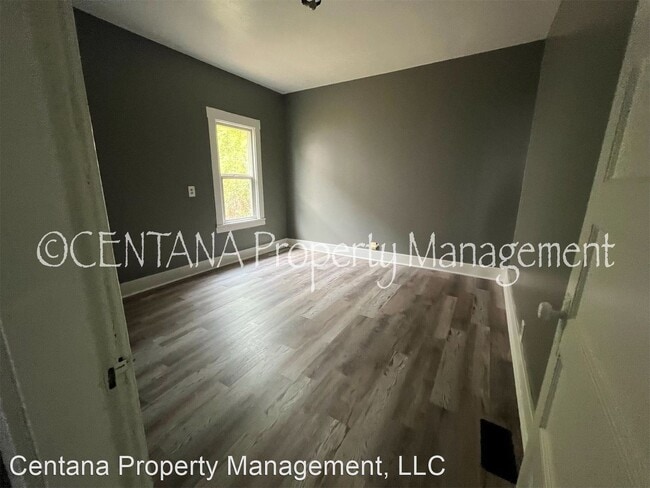 Building Photo - 3 br, 1 bath House - 21 O'Neill