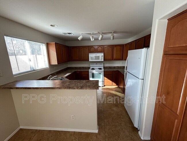 Building Photo - 664 S 222nd Ln