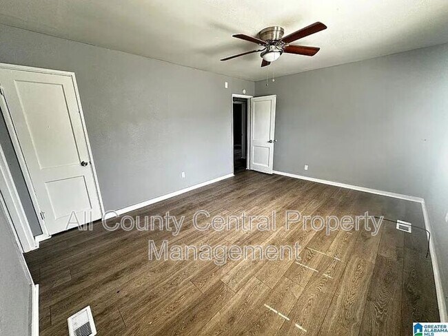 Foto del edificio - 40 20th Ave S