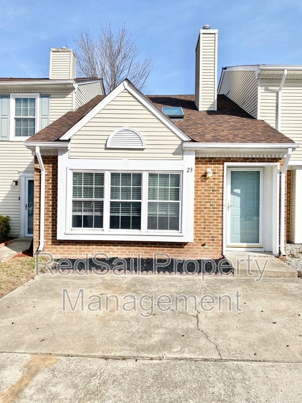 Building Photo - 23 Riverchase Dr