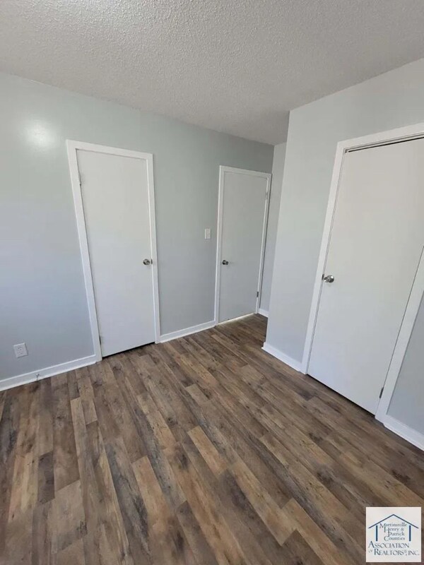 Foto del edificio - 122 Pony Pl