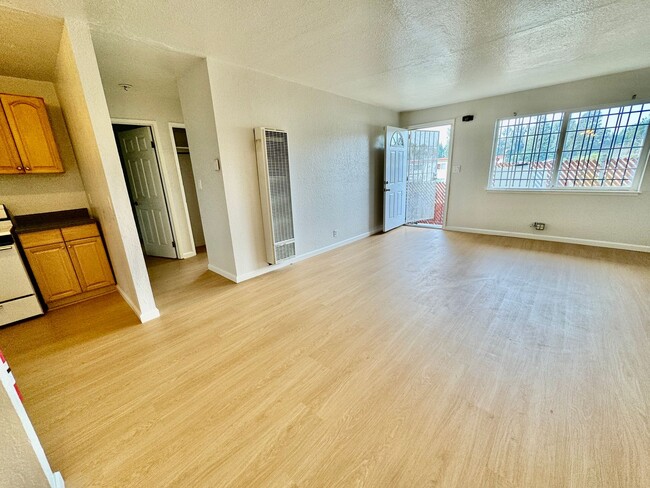 Foto del edificio - 2863 Brookdale Ave