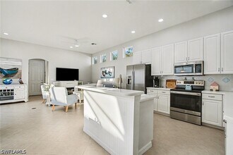 Building Photo - 3421 Marbella Ct