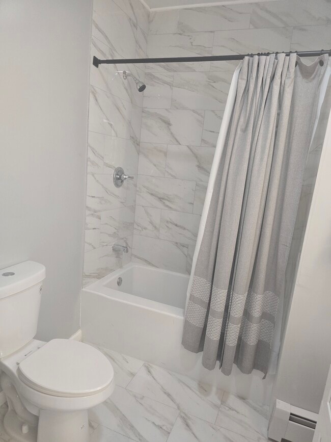 Foto del edificio - 32 Homestead Ave