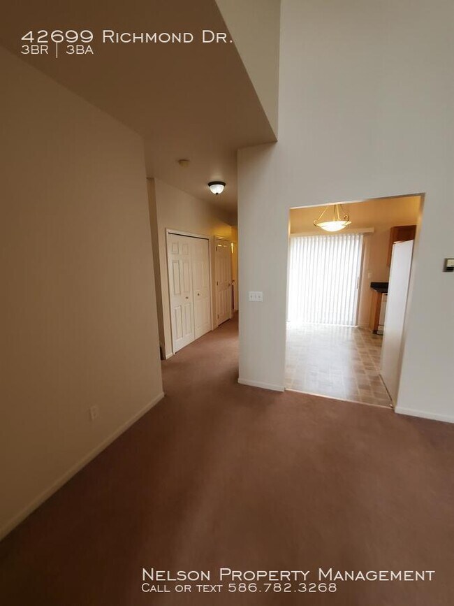 Building Photo - 42699 Richmond Dr