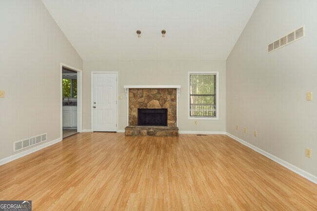 Foto del edificio - 3822 Nowlin Rd