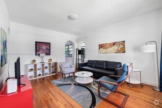 Building Photo - 220 Beacom Blvd