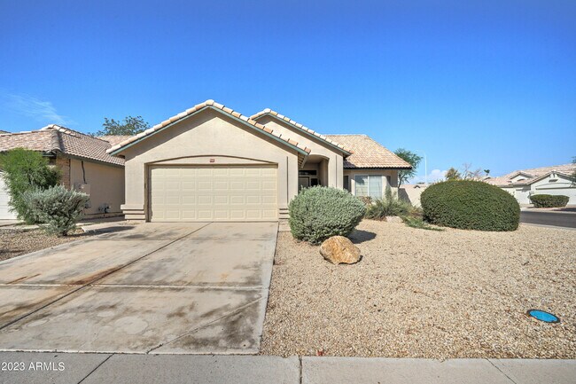 Building Photo - 761 N Granada Dr
