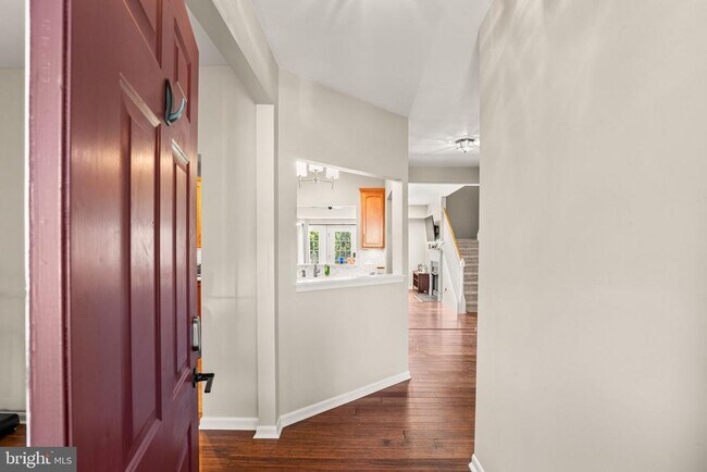 Building Photo - 2080 Deer Run Dr
