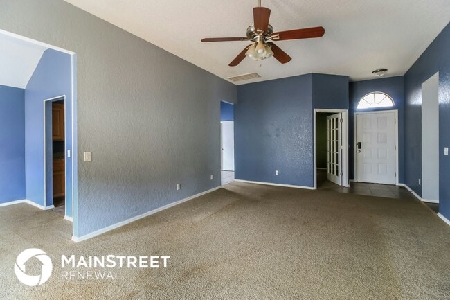 Foto del edificio - 8309 Wilshire Ridge Dr