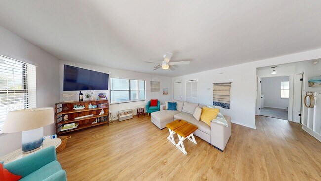 Building Photo - 5737 Rudolph Ave