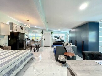 Building Photo - 1229 Berwyn Rd