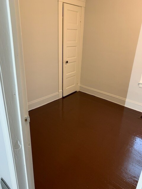 Foto del edificio - 4064 E 57th St