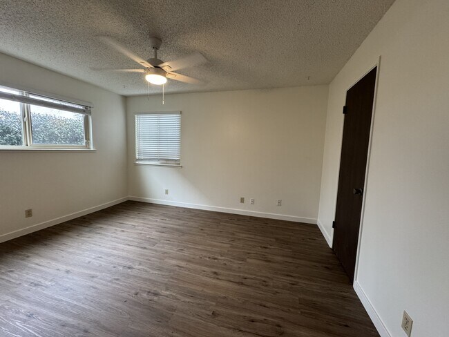 Foto del edificio - 2004 Ahern St