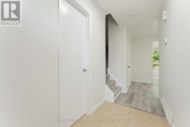 Building Photo - 1441 Palmerston Dr