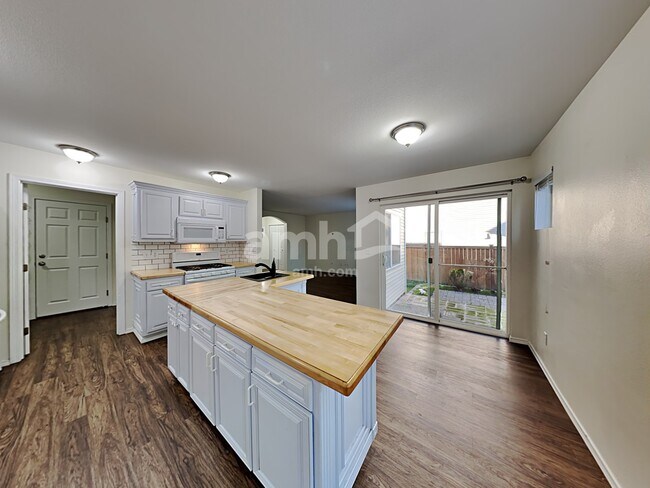 Foto del edificio - 5115 203rd St Ct E