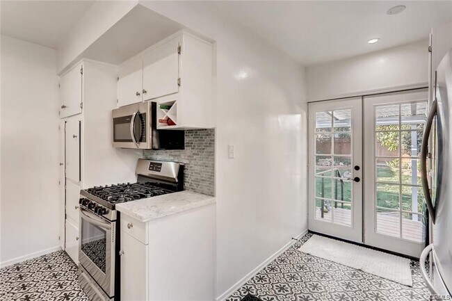Foto del edificio - 10447 Whipple St