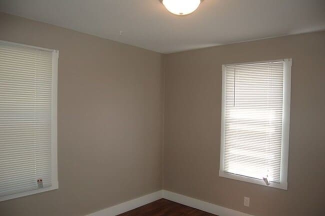 Building Photo - 2 BR Duplex on Governor Street Available Fall 2023!