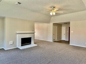 Building Photo - 7114 River Ml Dr