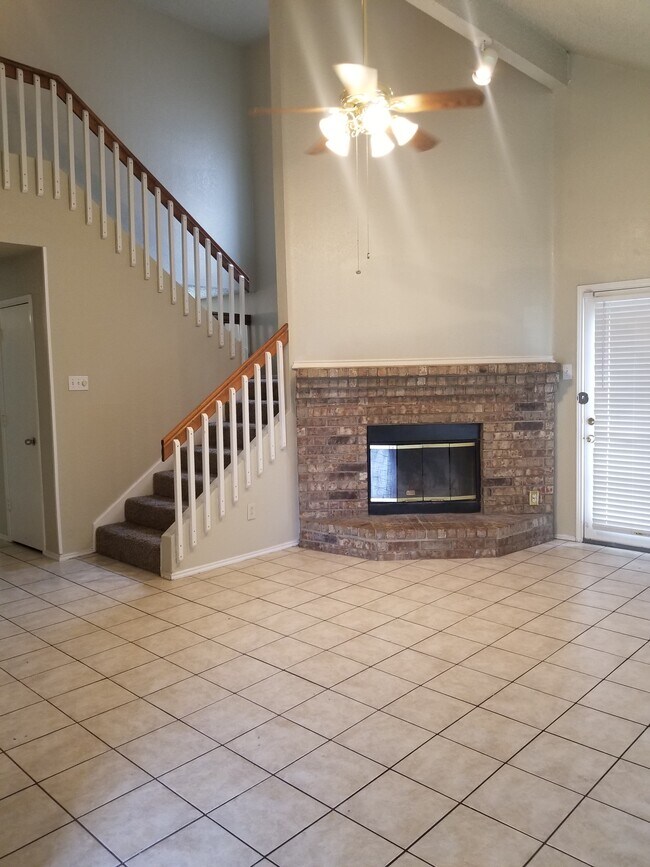 Photo - 1431 Windmill Ln House