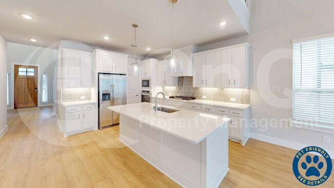 Foto del edificio - 4733 Baytown Ln