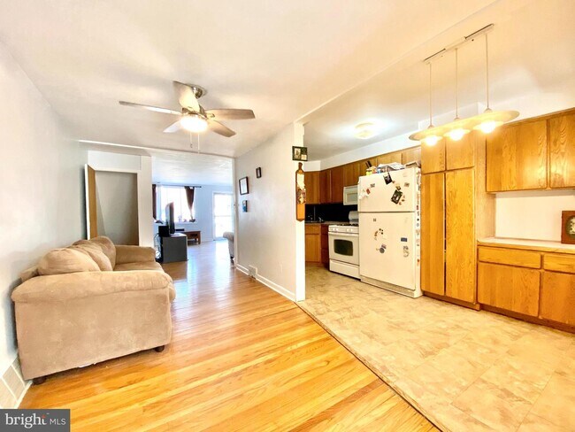 Building Photo - 309 Park Dr