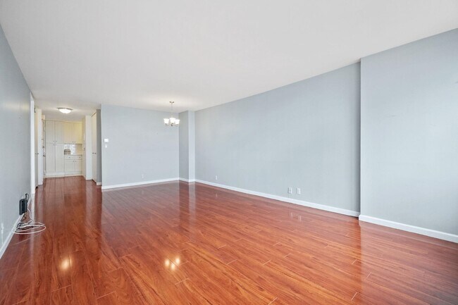 Foto del edificio - 7002 JFK Blvd E
