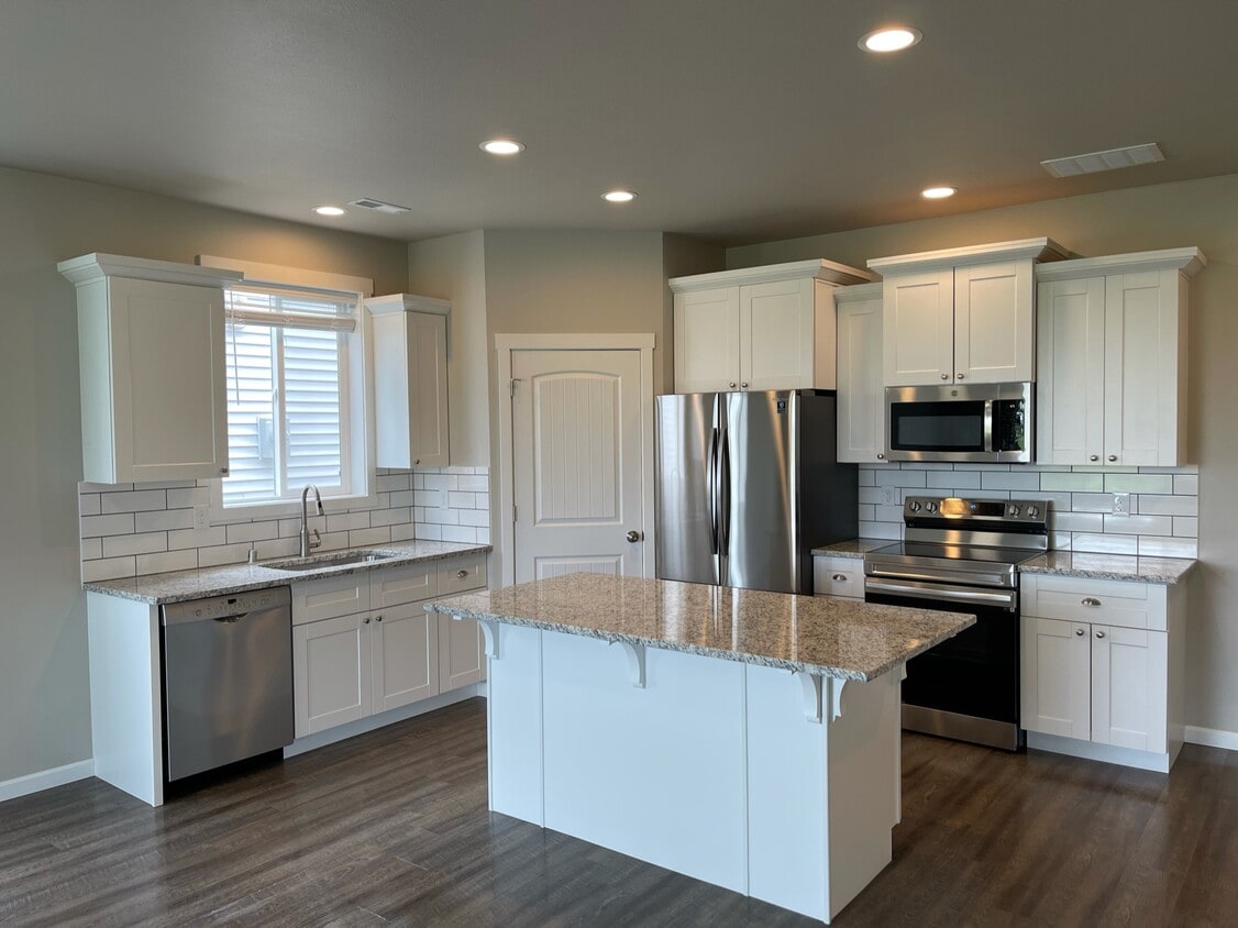 9010 W Winona Rd, Cheney, WA 99004 House for Rent in Cheney, WA