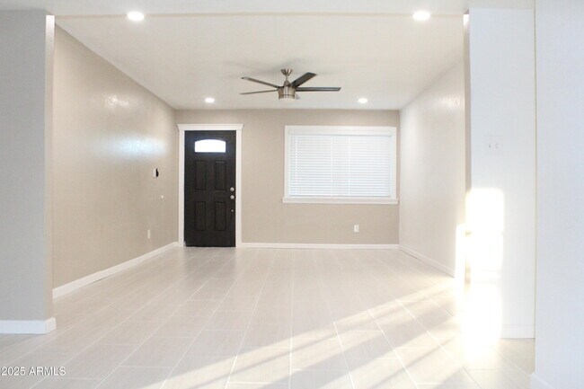 Foto del edificio - 8806 N 105th Ln