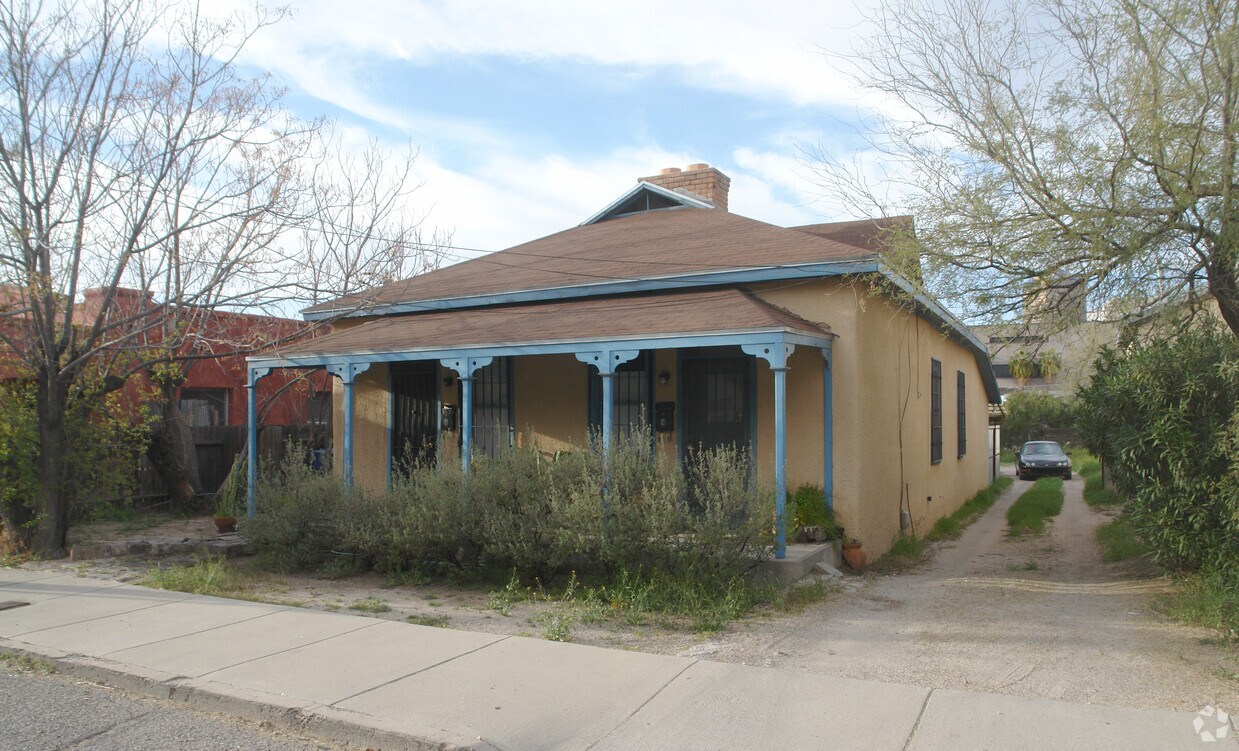 Primary Photo - 63 W Simpson