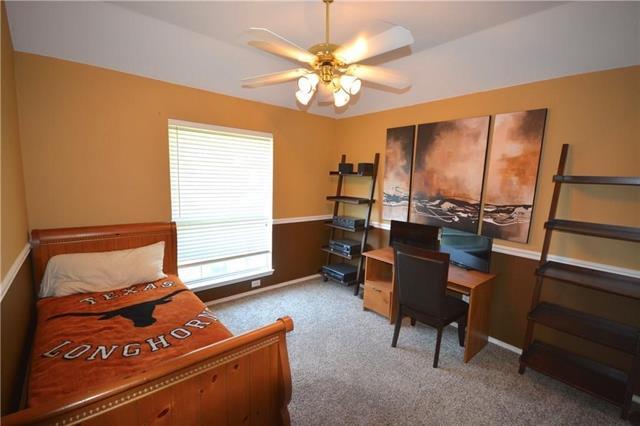 Building Photo - 10910 River Oaks Dr