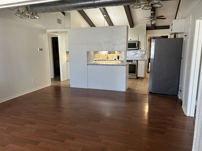 Living Room looking toward kitchen - 1906 Belaire Dr