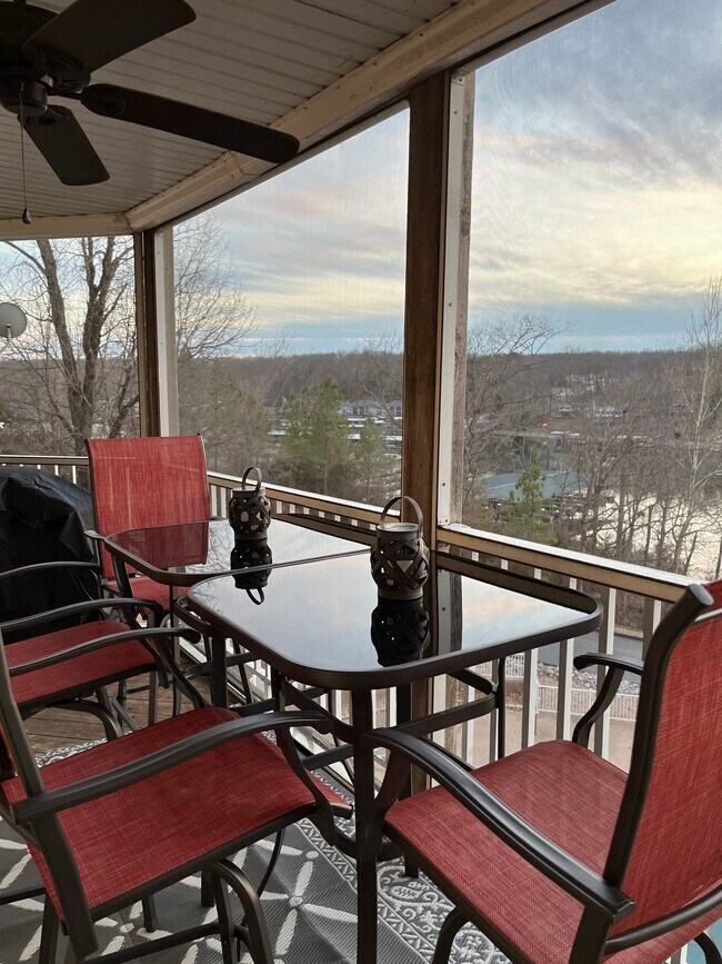 Foto del edificio - 1481 Ledges Dr