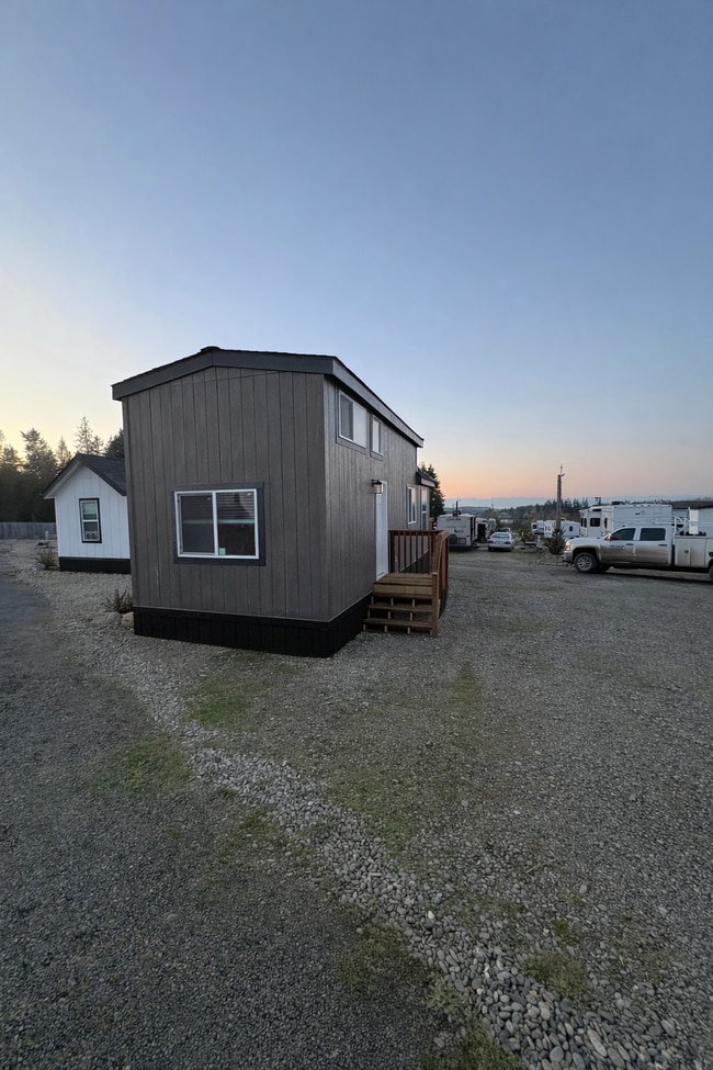 Building Photo - Island View Rv LLC