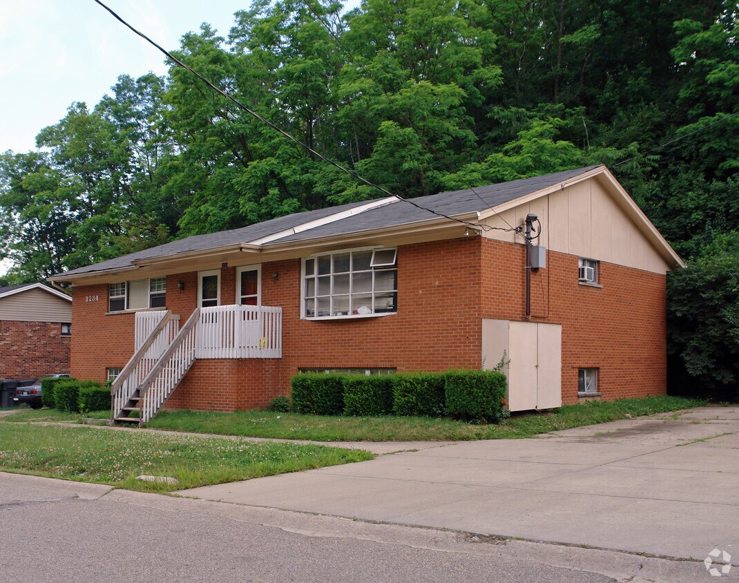 Building Photo - 2234 Hanser Dr