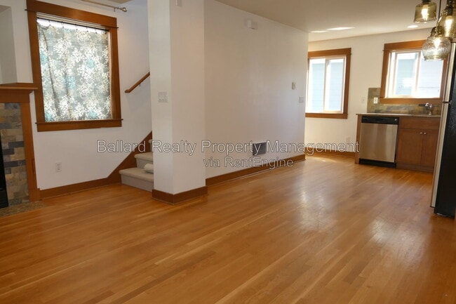 Building Photo - 4514 Dayton Ave N