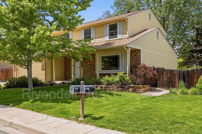Building Photo - 8007 S Datura St