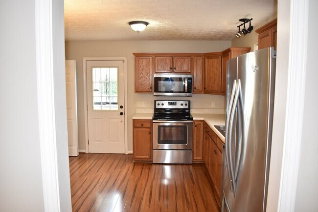 Foto del edificio - 3 Bed/2 Bath Home in East Nashville, Pet F...