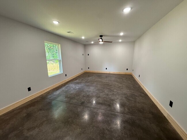 Foto del edificio - Brand New 3 BR Home in Charlotte