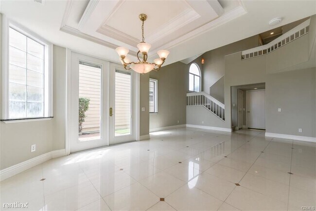 Building Photo - 3 br, 2.5 bath House - 25 Marblehead Pl