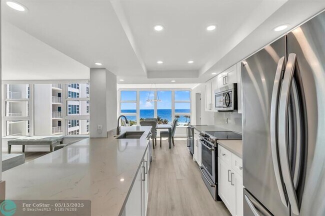 Building Photo - 1620 S Ocean Blvd