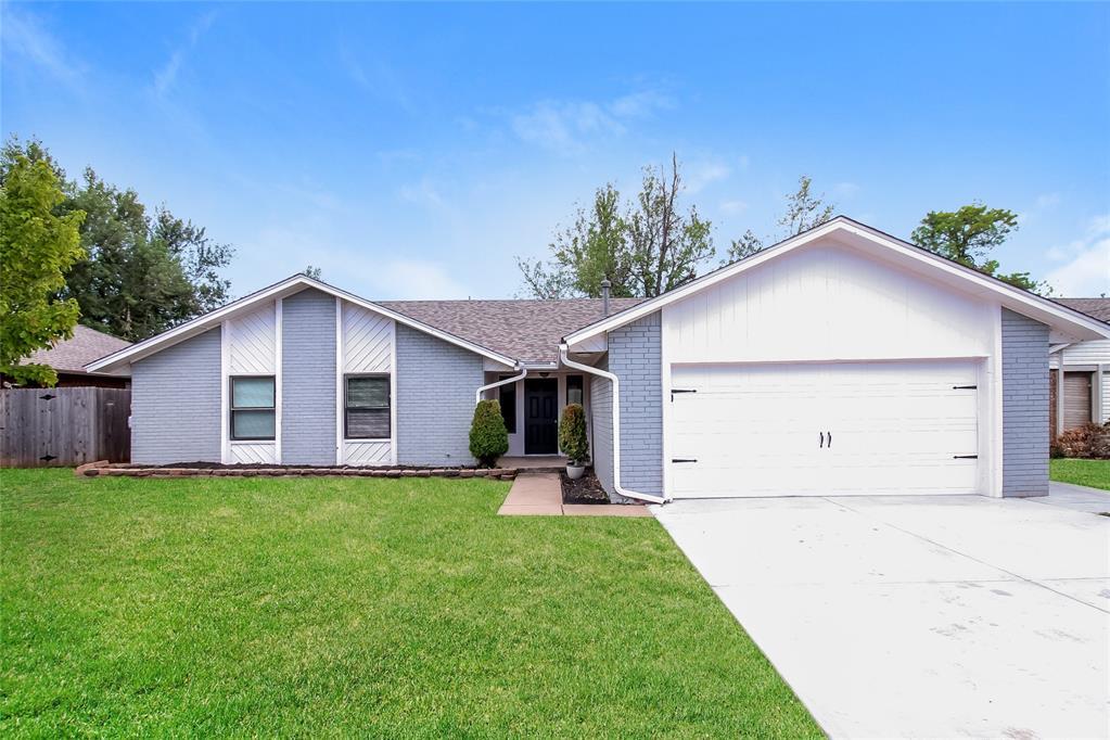 Primary Photo - 1318 W Aries Rd