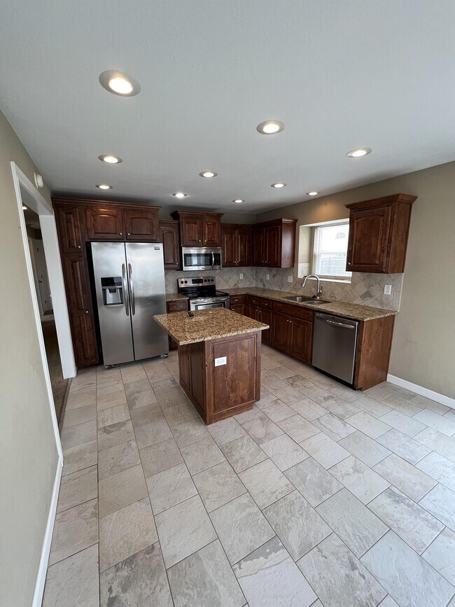 Building Photo - 1507 Emerald Way