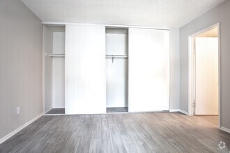 2BR, 2BA-883 SF - Cordova Park