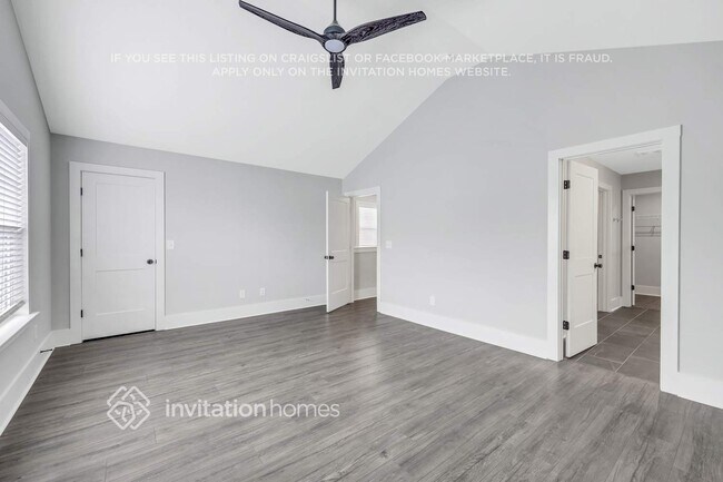 Foto del edificio - 240 Founders Ln