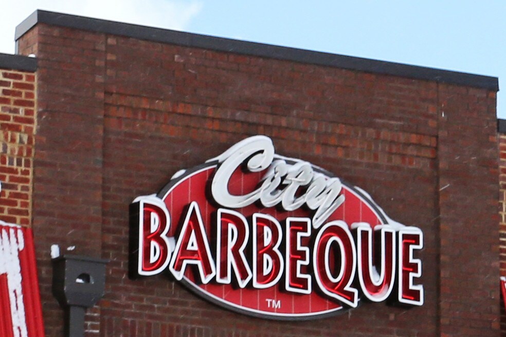 Rabbit RunStonewall Woods Apartments under 2,500 Lexington, KY 25