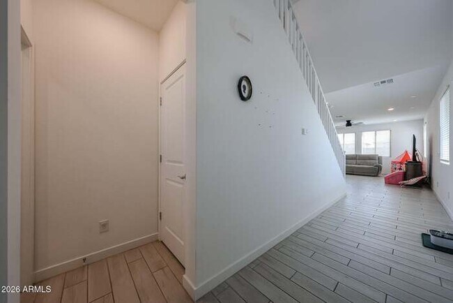 Foto del edificio - 3361 S 179th Dr
