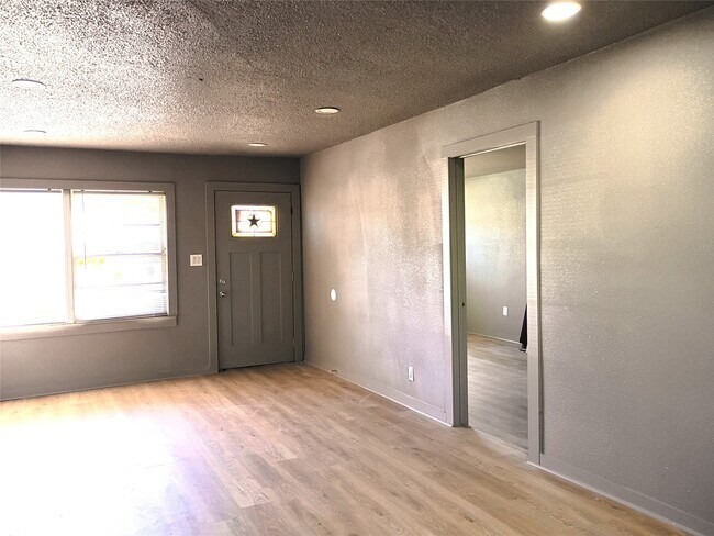 Foto del edificio - 5617 Malmedy Rd