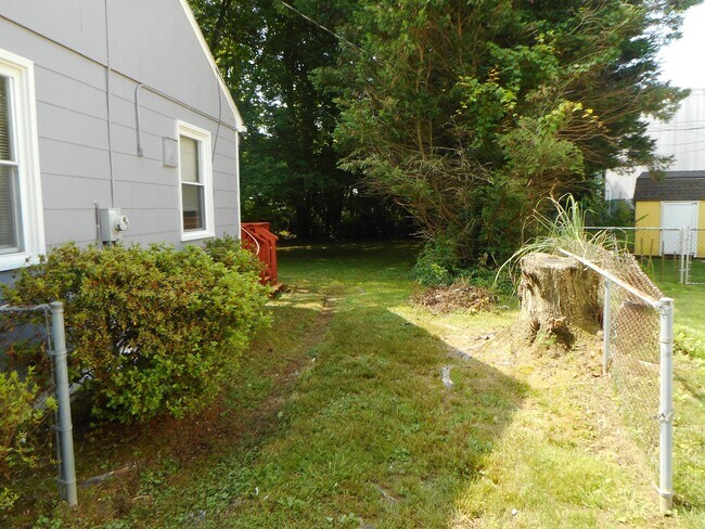 Building Photo - 138 Bay Blvd